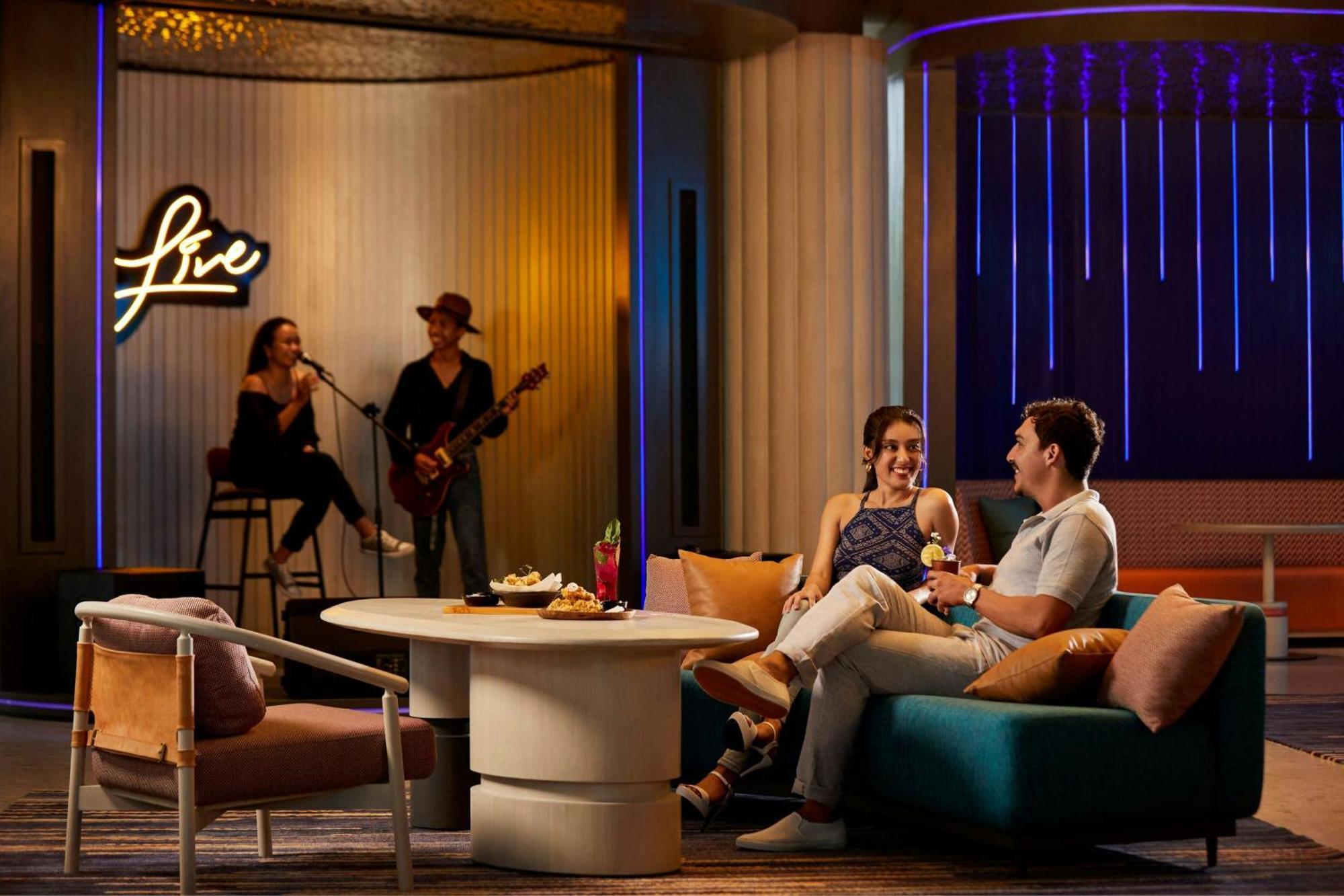 Aloft Bali Kuta At Beachwalk Extérieur photo