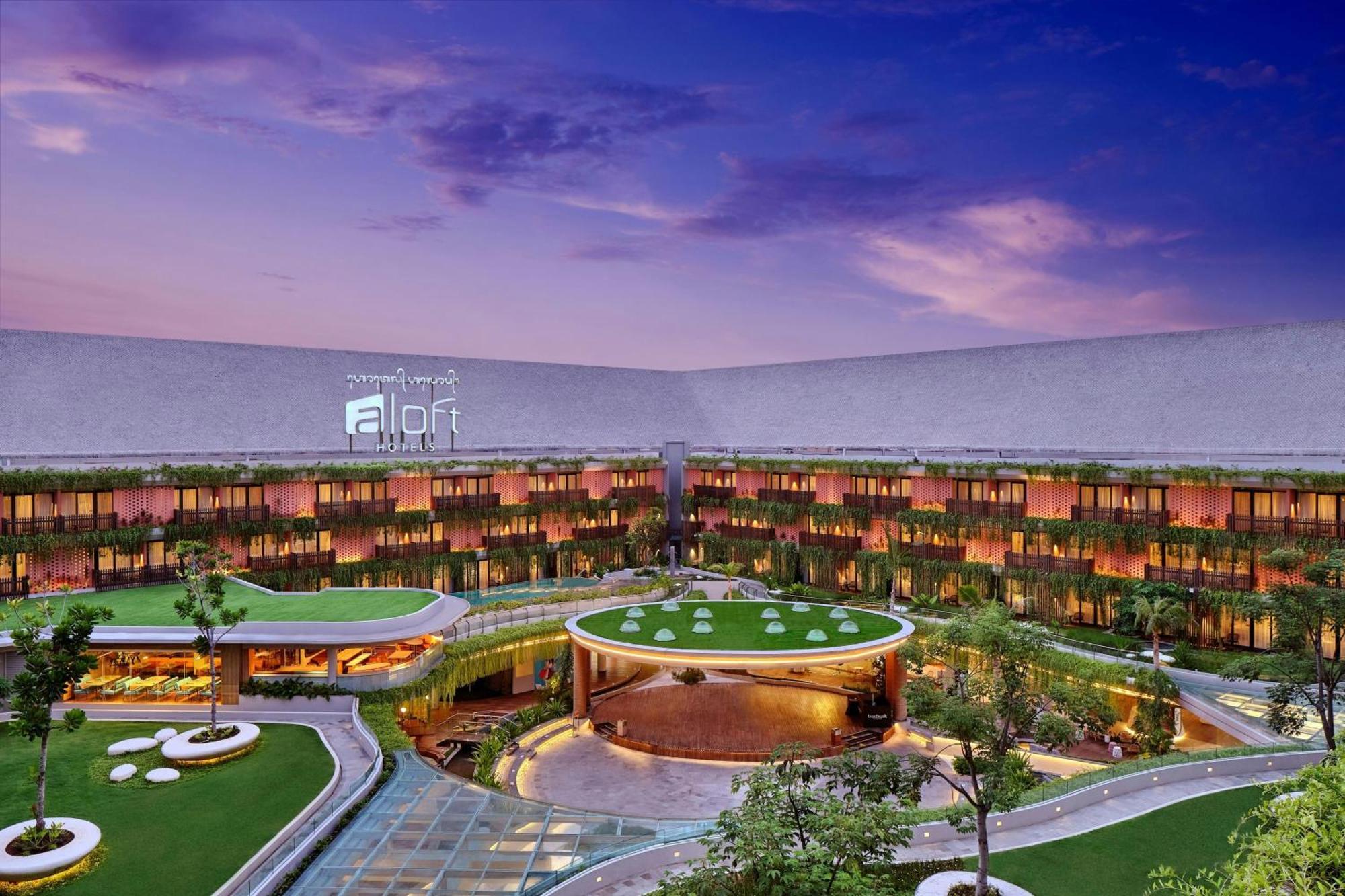 Aloft Bali Kuta At Beachwalk Extérieur photo